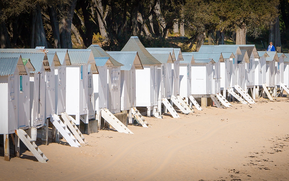 L’Île de Noirmoutier, Cabanes aux Bois de la Chaise