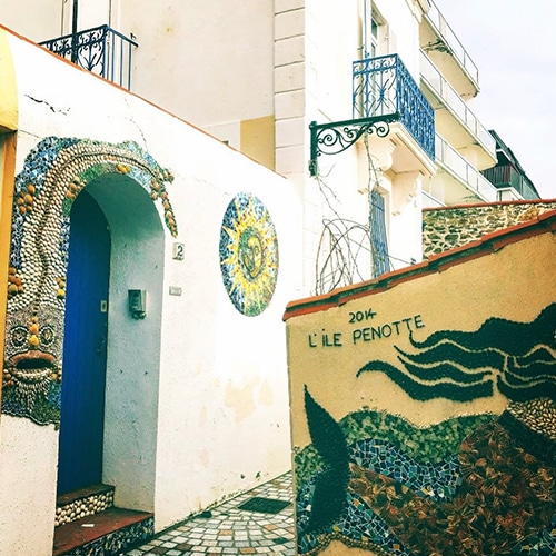 Quartier agrémenté de coquillages aux Sables d’olonne