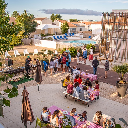 Terrasse du club La Rivière